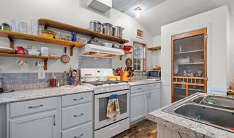 264 Ford Ave, Albertville, AL 35951