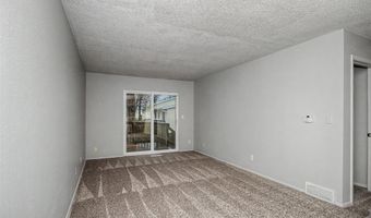 703 Meadow Pl, Ames, IA 50010