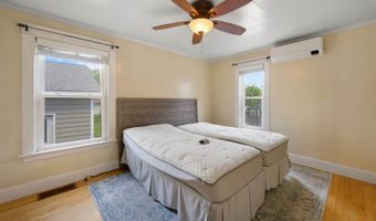 164 7th St, Bangor, ME 04401