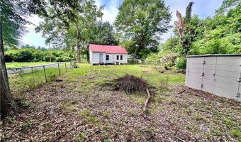 621 3rd Ave SE, Aliceville, AL 35442