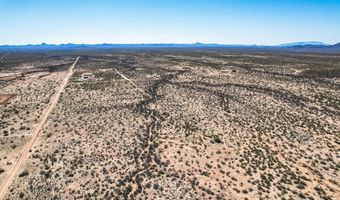 OLD SCHOOL Road unit D D, Congress, AZ 85332
