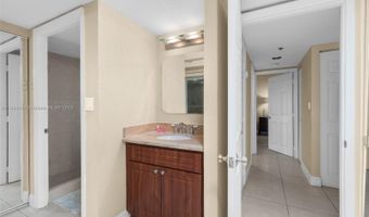 20505 E Country Club Dr PH-38, Aventura, FL 33180