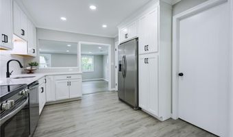 31 Forbes St, East Providence, RI 02915