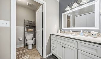 2013 Deerfield Dr, Ashtabula, OH 44004