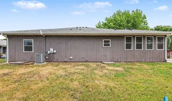 218 Douglas Blvd, Baltic, SD 57003