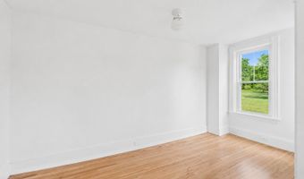 4 Washington St, Bath, ME 04530