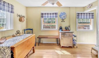 39 Cedar Dr, Danbury, CT 06811