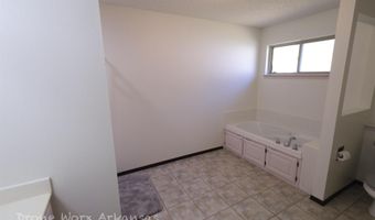 9 Piccadilly Ln, Bella Vista, AR 72714