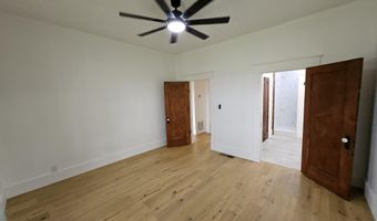 3073 State Highway Ww, Aurora, MO 65605