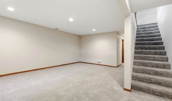 2205 Trenton Rd, Asbury, IA 52002