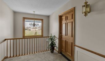 660 Youngs Rd E, Amherst, NY 14221