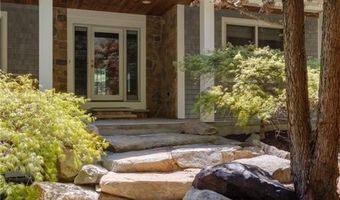 900 South Rd, East Greenwich, RI 02818