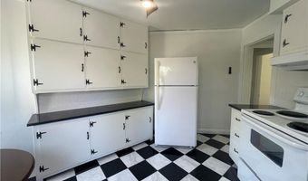 45 Woodlawn Ave 3, Bristol, RI 02809