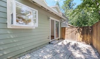 738 Normal Ave, Ashland, OR 97520