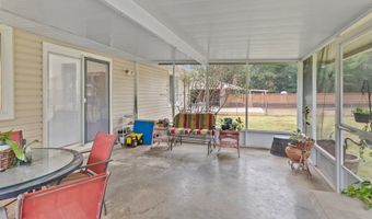 274 Doublegate Dr N, Albany, GA 31721