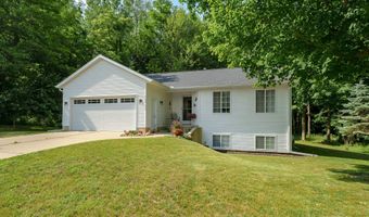 152 Summit Dr, Allegan, MI 49010