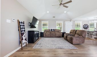 609 Swinging Bridge Rd, Beebe, AR 72012