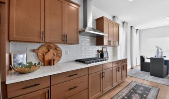 8 E Garfield Ave, Atlantic Highlands, NJ 07716