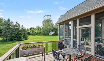 5368 Pinnacle Ct, Ann Arbor, MI 48108