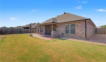 2302 SW Cadwell Ave, Bentonville, AR 72713