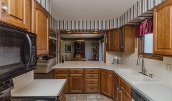 924 W Cedarwood Ct, Andover, KS 67002
