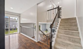 375 Partridge Ct, Algonquin, IL 60102