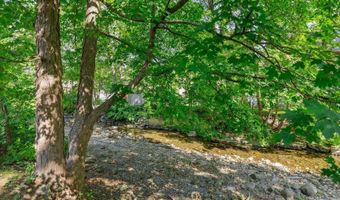 58-60 Frost Pl, Brattleboro, VT 05301