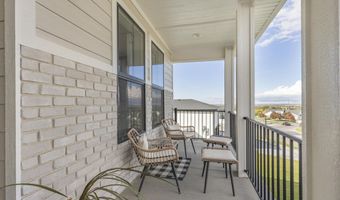 6482 Crown Cres, Ammon, ID 83406