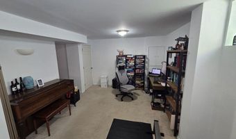 2210 S LOWELL St, Arlington, VA 22206