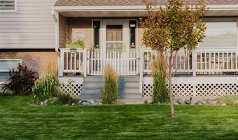 908 35th St, Cody, WY 82414