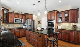 14454 Sunset Forest Ct, Ballwin, MO 63011
