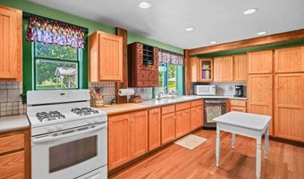 9056 Emerson Rd, Apple Creek, OH 44606