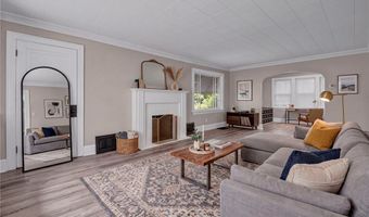 881 Valdes Ave, Akron, OH 44320