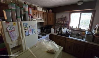 186 Timberline Dr, Albrightsville, PA 18210