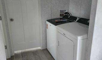 24 Cassie Ln, Bennington, VT 05201