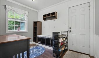 1223 Aurora Hill Dr, Aurora, OH 44202
