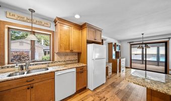 23 Acorn, Cape May Court House, NJ 08210