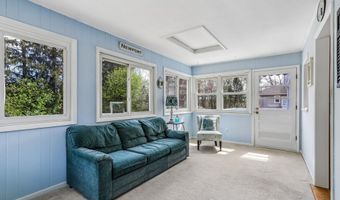 6 Country Ridge Rd, Danbury, CT 06811