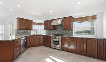 2070 Tiffany Dr, Oceanside, CA 92056