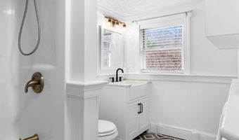 55 Wonderview Cir, Belfast, ME 04915