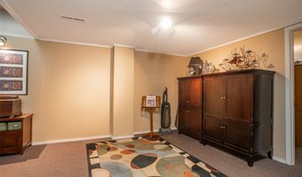 2403 Guenever Ct, Altoona, IA 50009