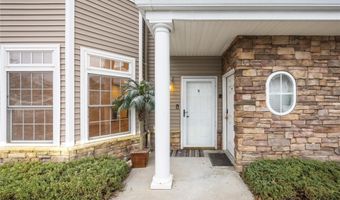 5 Jacqueline Way, North Babylon, NY 11703