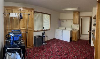 1913 Wayside Ln, Ava, MO 65608