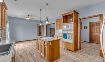 987 N 640 Rd, Baldwin City, KS 66006