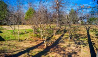250 Briar Point Rd, Allardt, TN 38504