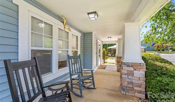 27 Sunview Cir, Arden, NC 28704