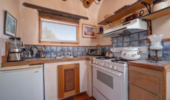 126 CR 156 A, Abiquiu, NM 87510