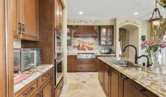 15718 Creek Hills Rd, El Cajon, CA 92021