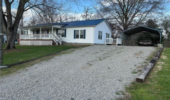 202 Blackbird Dr, Ashton, WV 25503