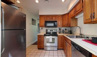 521 Corey Ln, Middletown, RI 02842